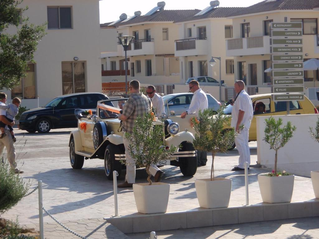 Polyxenia Isaak Luxury Villas And Apartments Protaras Eksteriør billede